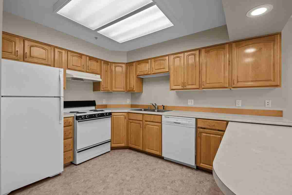 115 Merriam St - Photo 6 of 15