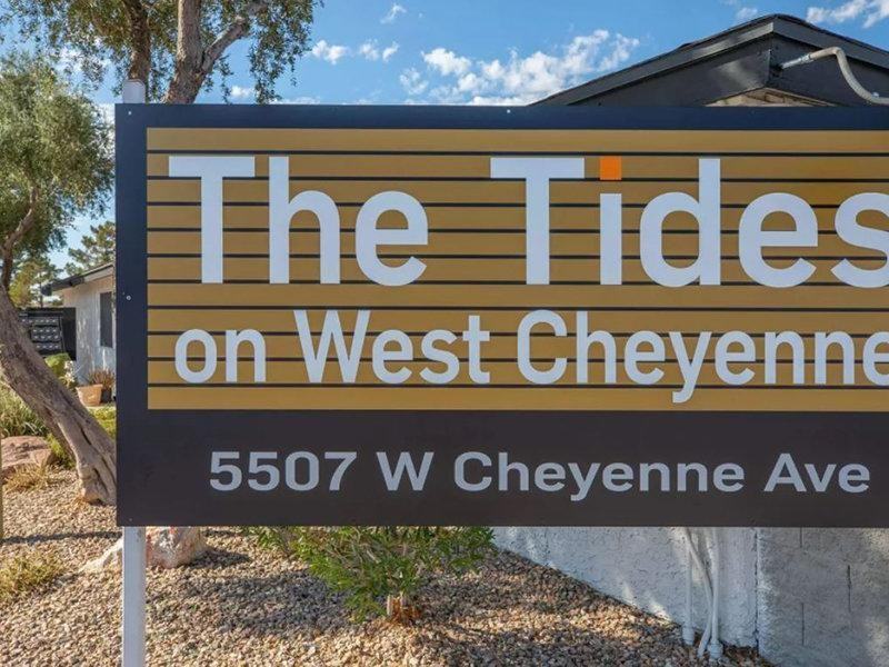 5507 W Cheyenne Ave - Photo 5 of 12