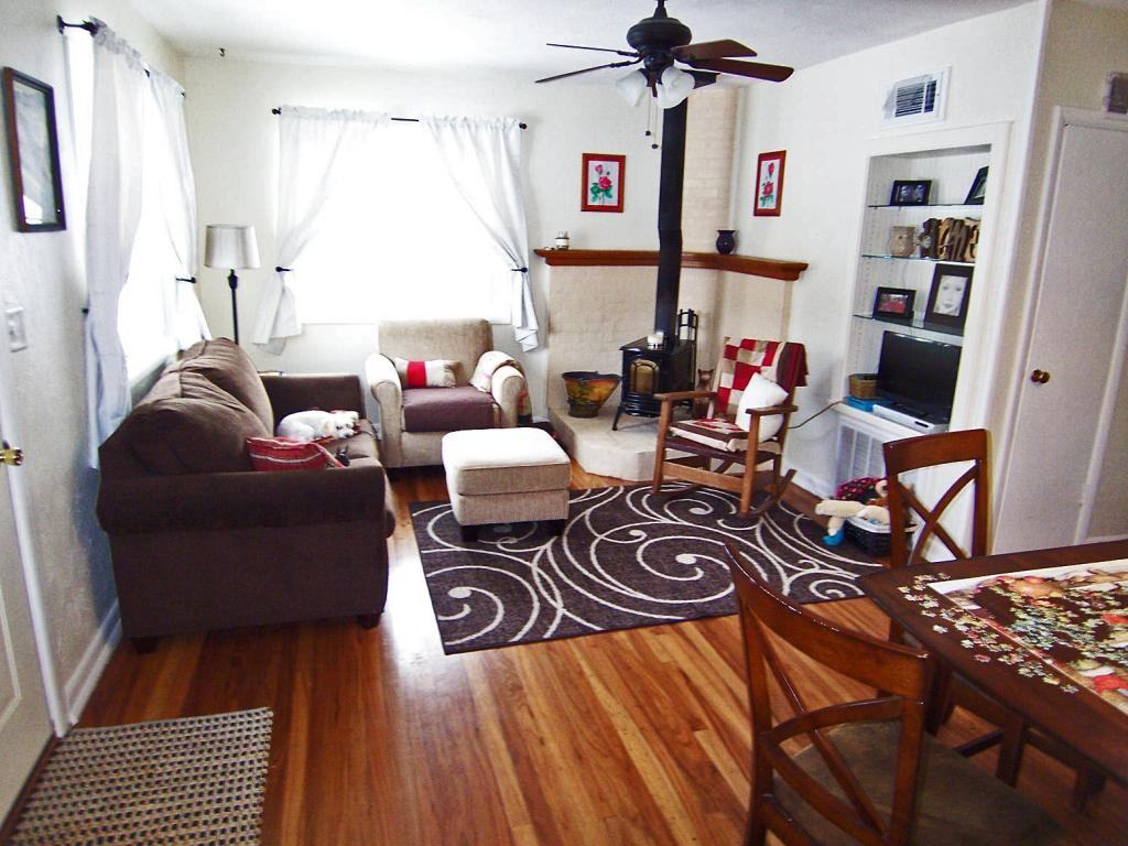 238 E 21st St - Photo 3 of 16