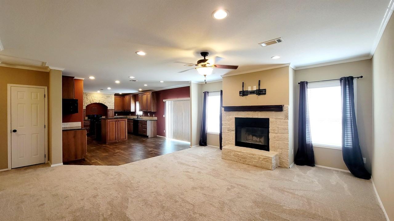 5746 County Road 1122 - Photo 2 of 50