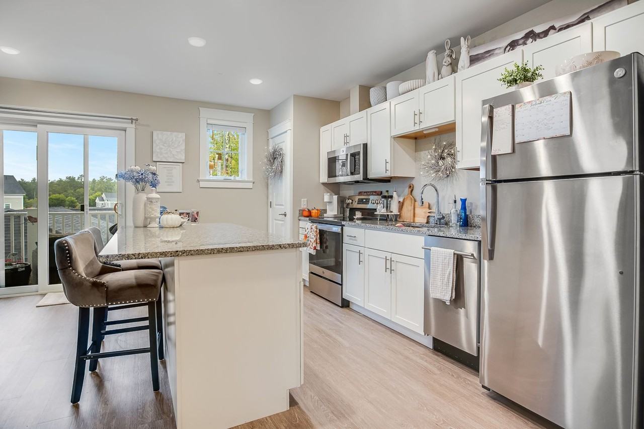 North Village Apartments - Photo 3 of 22