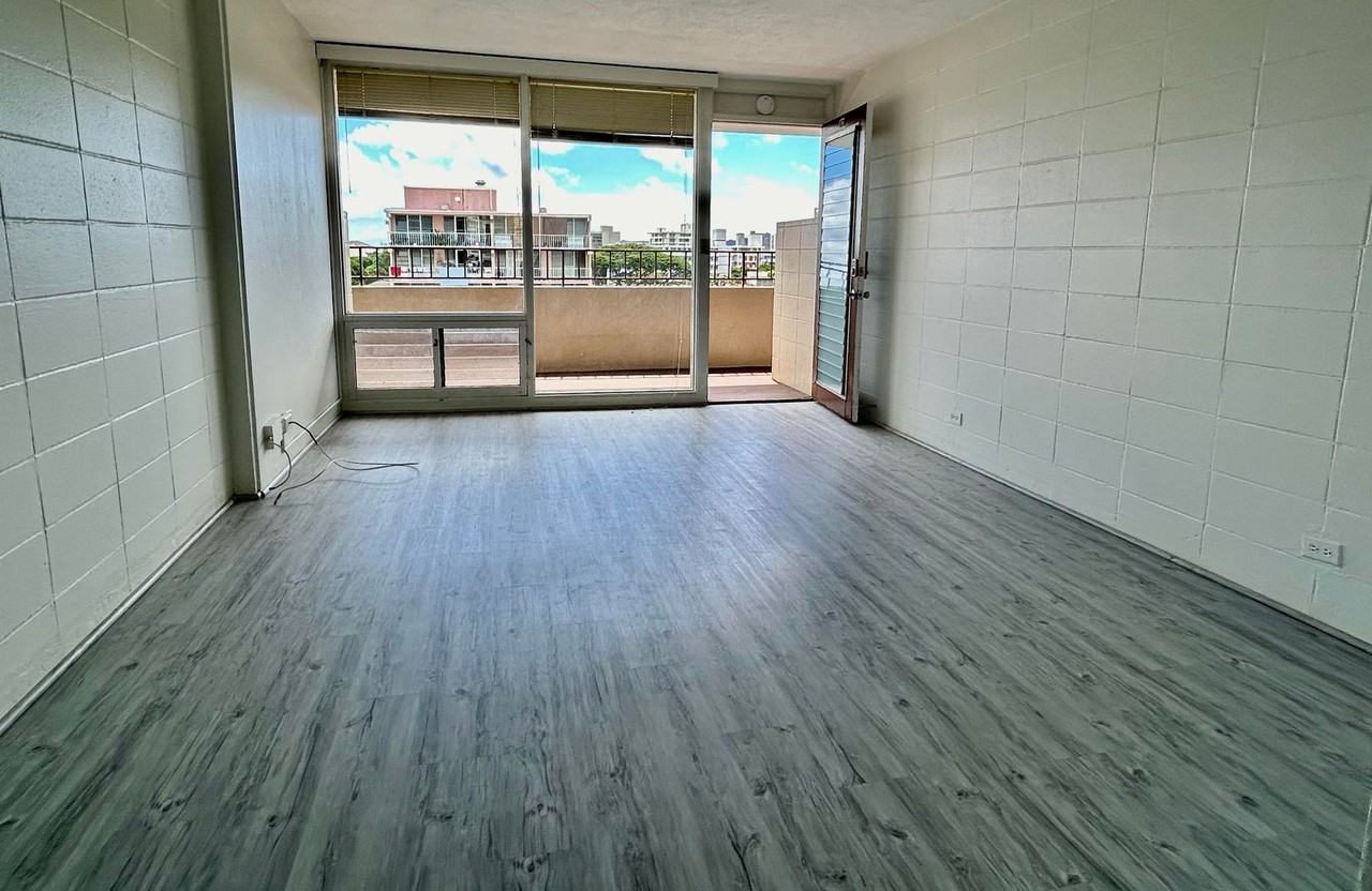1710 Makiki St #706 - Photo 3 of 12