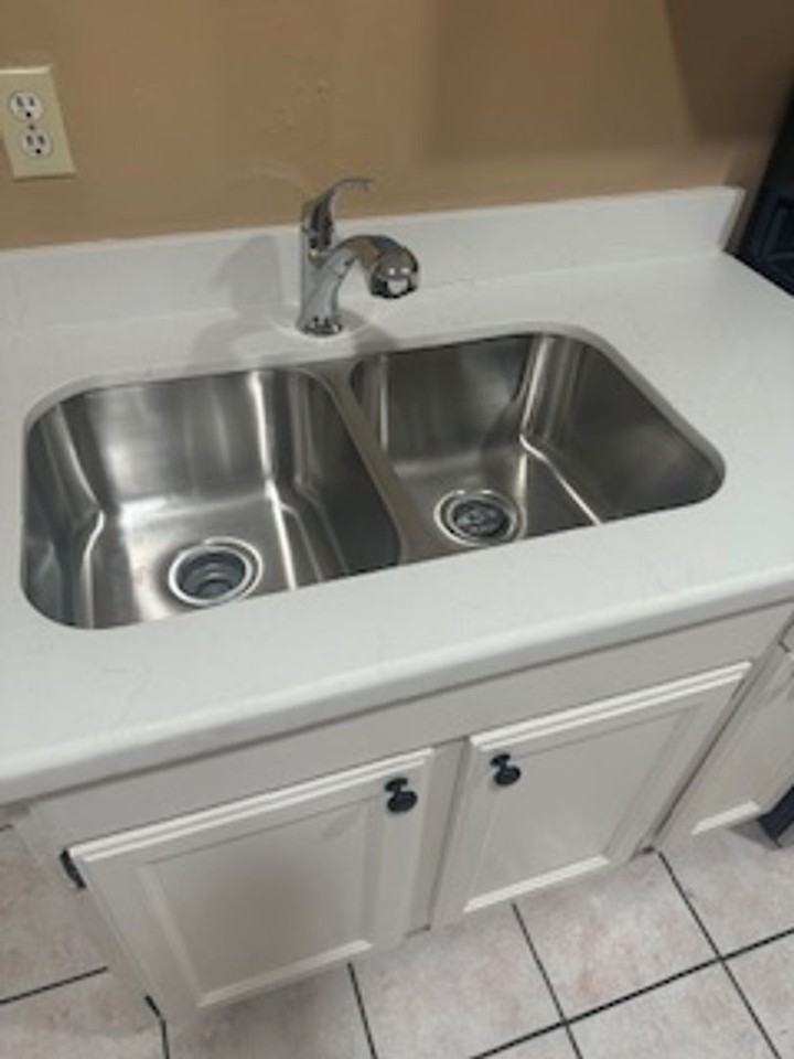 1410 State Ave - Photo 7 of 16