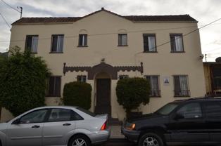 2410 S Budlong Ave #B - Photo 1 of 1