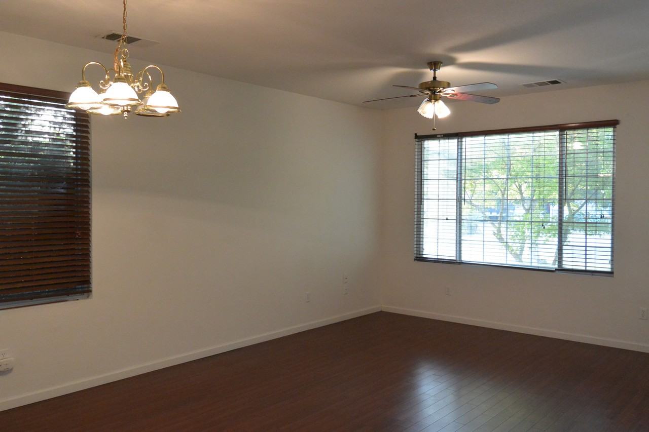 2222 N Quincy Ct - Photo 3 of 24