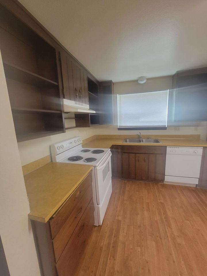 5105 204th Street Ct E - Photo 7 of 18