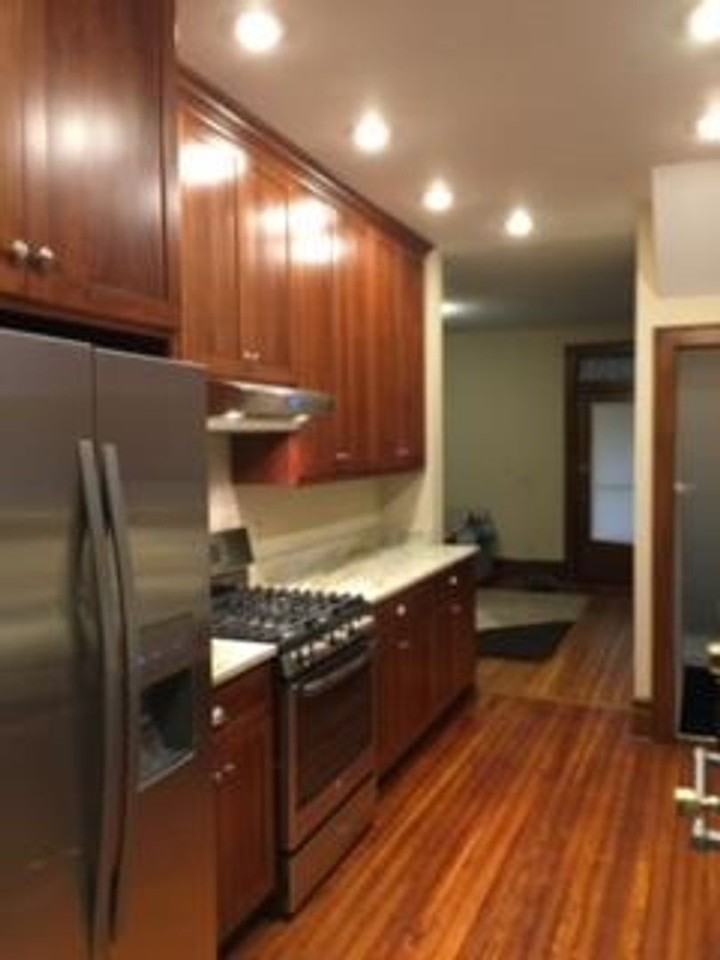 106 W Oakland Ave - Photo 3 of 20
