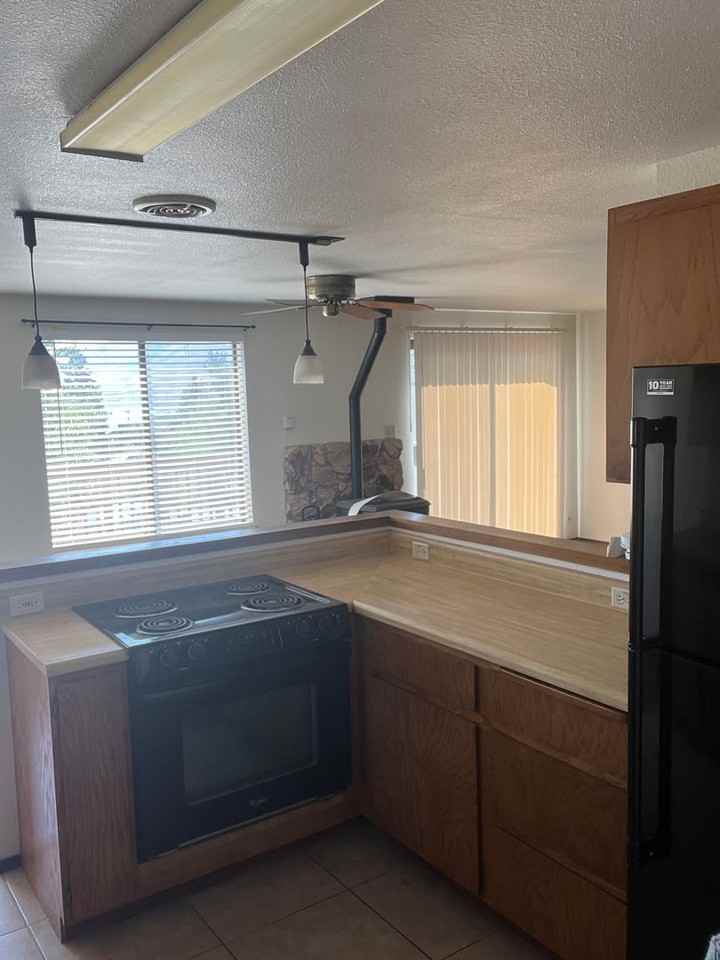 3478 Mark Twain Ave - Photo 3 of 12