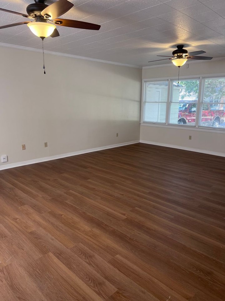 3002 22nd St - Photo 3 of 22