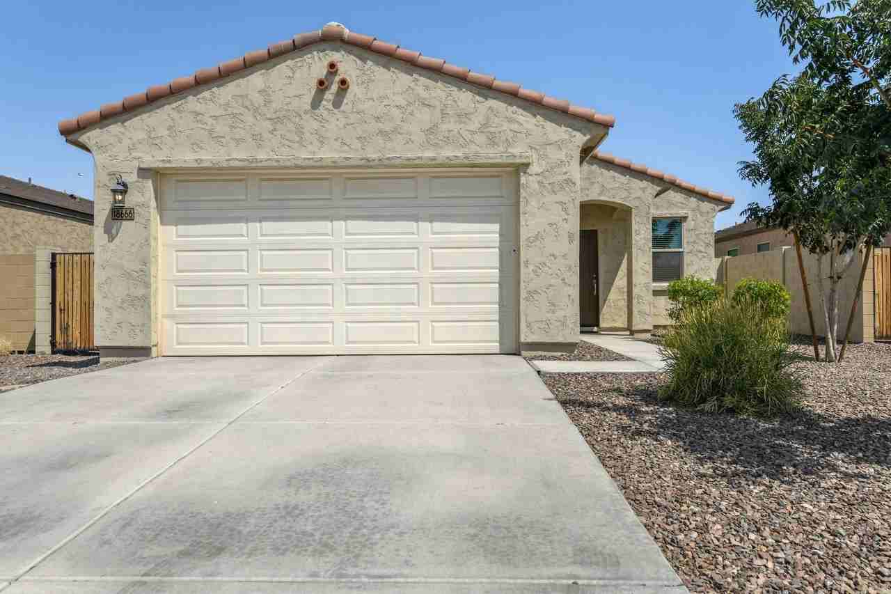 18666 West Puget Avenue - Photo 2 of 24