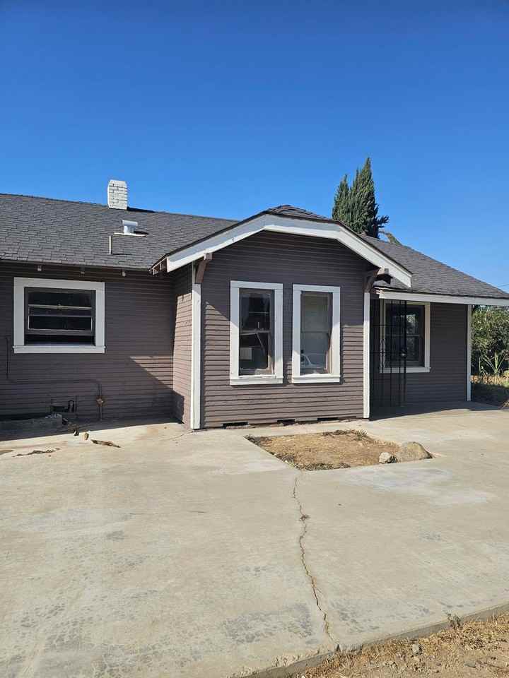 10549 S Alta Ave #A - Photo 2 of 25