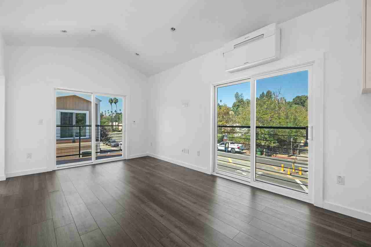 The Highland Park Bungalows - Photo 6 of 25