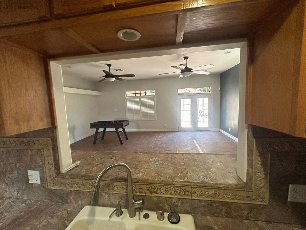 3301 Mount Vernon Avenue - Photo 4 of 16