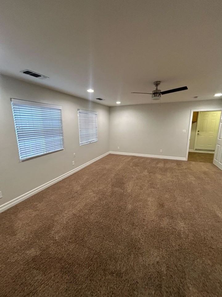 3301 Mount Vernon Avenue - Photo 7 of 16