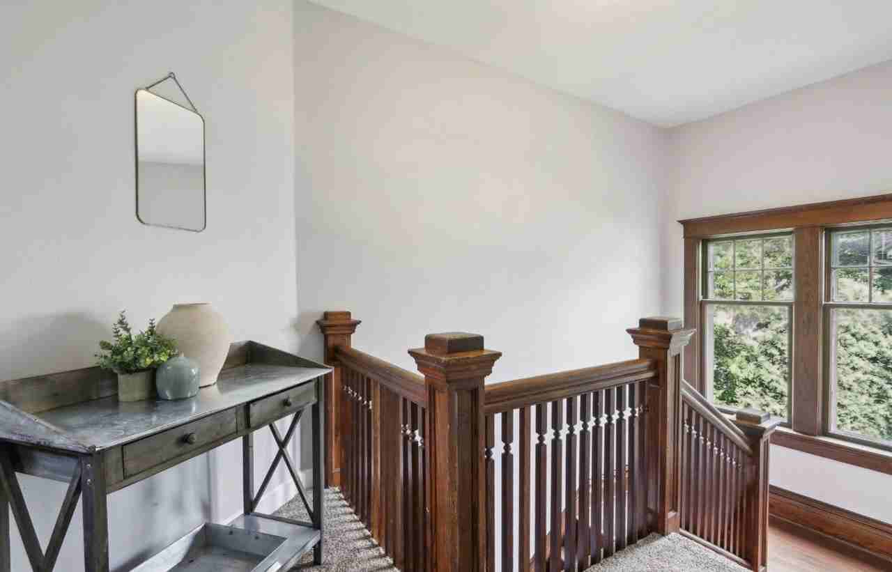 446 W College Ave - Photo 3 of 23