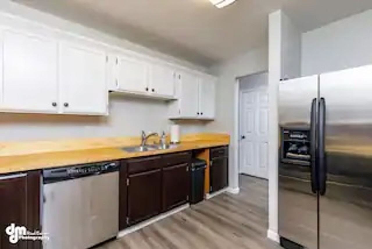 7854 Linda Ln - Photo 3 of 22