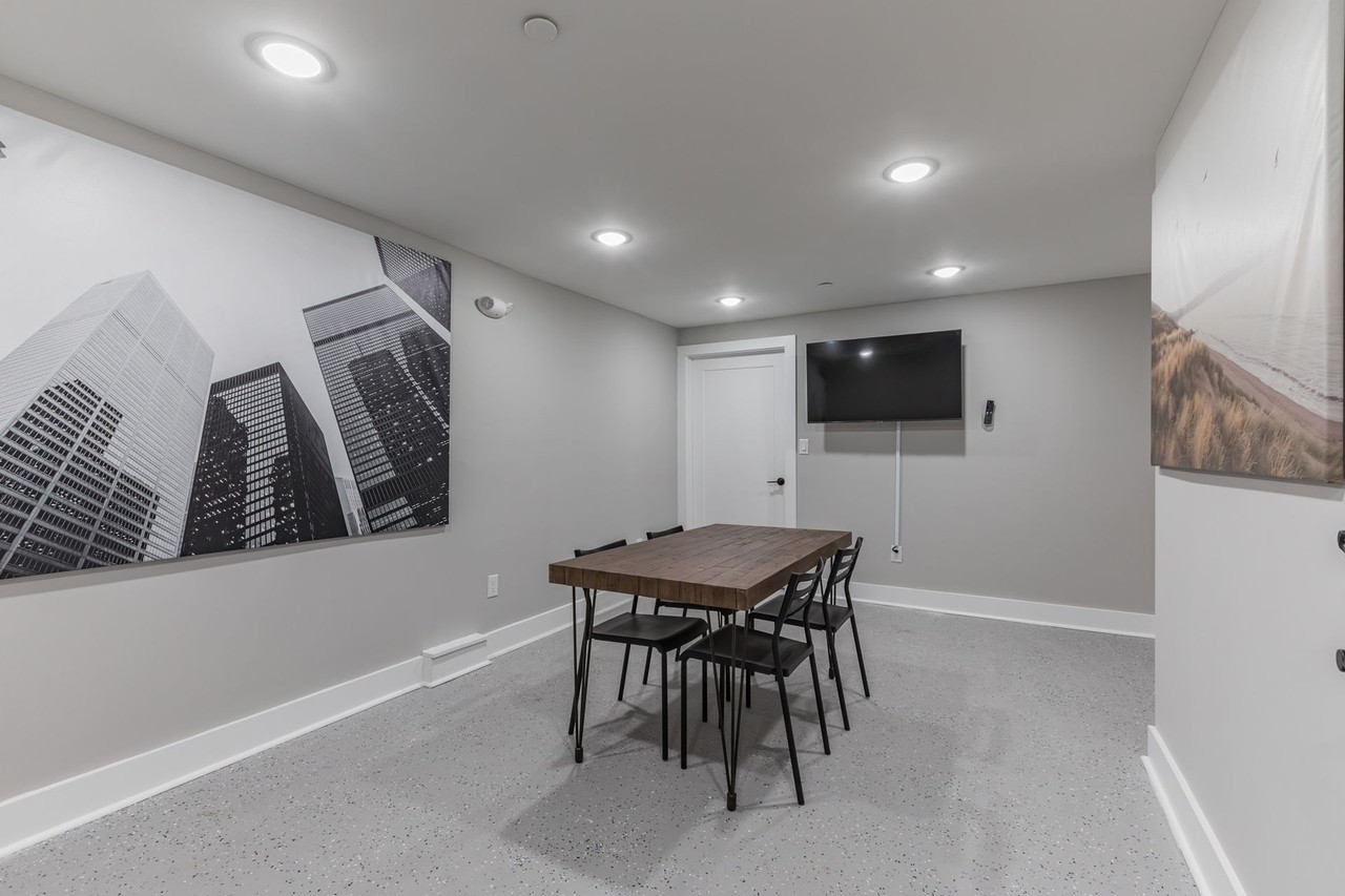 Beautiful North Brewerytown Apartment Community - Photo 3 of 21