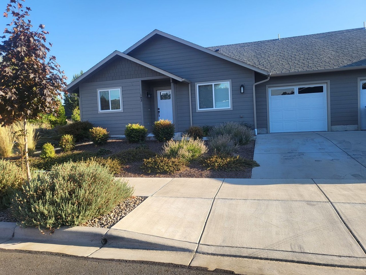 143 Sw Pintail Ct - Photo 2 of 14
