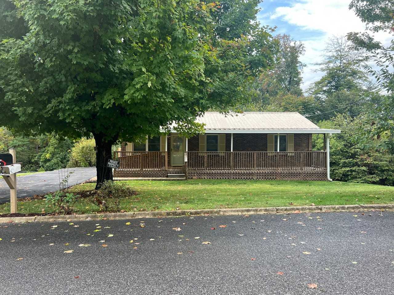 210 Timber Ridge Rd - Photo 3 of 41