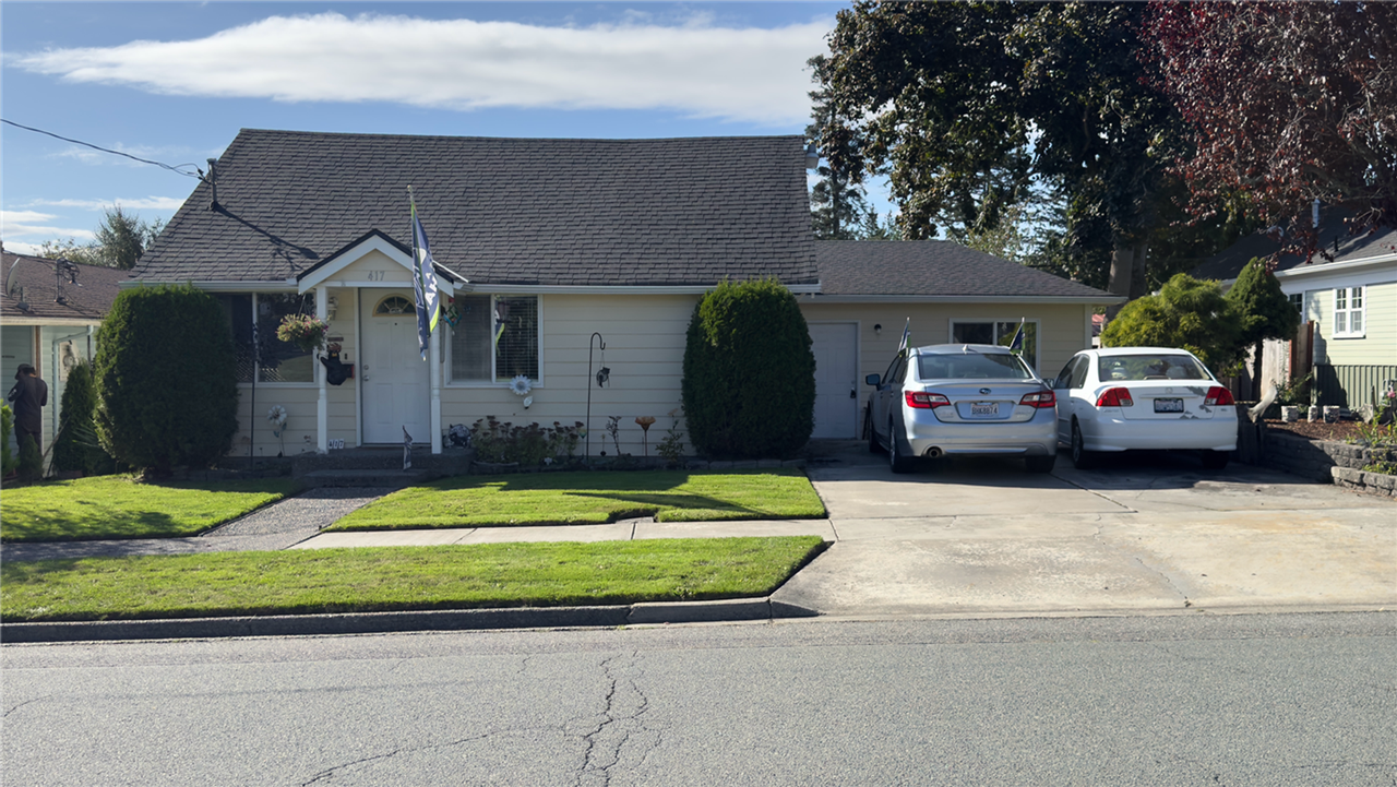 417 S 11th St - Photo 2 of 17