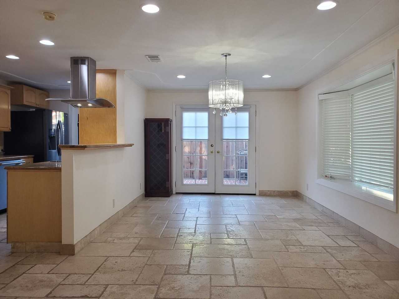 1837 Tioga Way - Photo 4 of 14