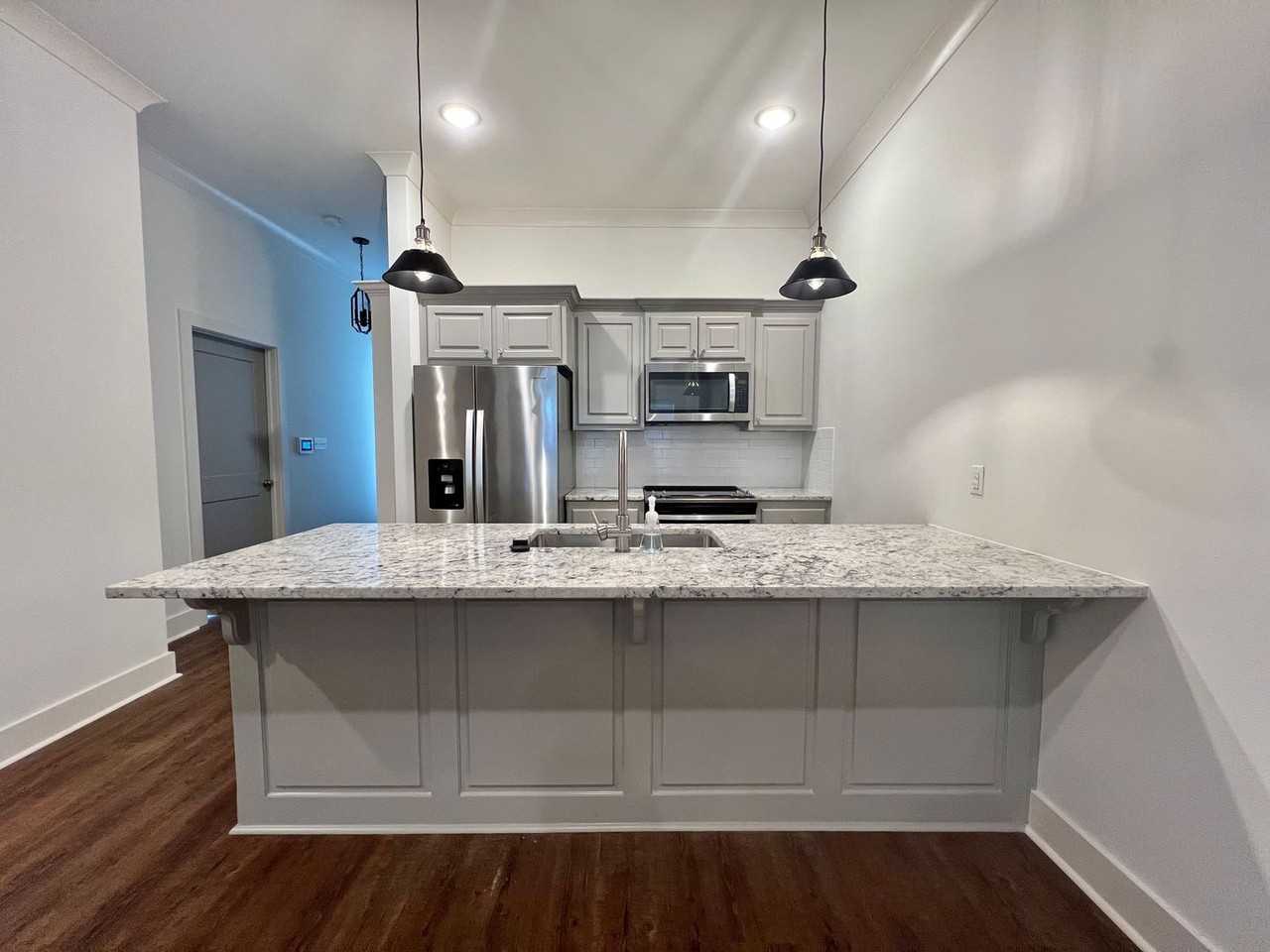 17529 Comfort Blvd - Photo 3 of 23