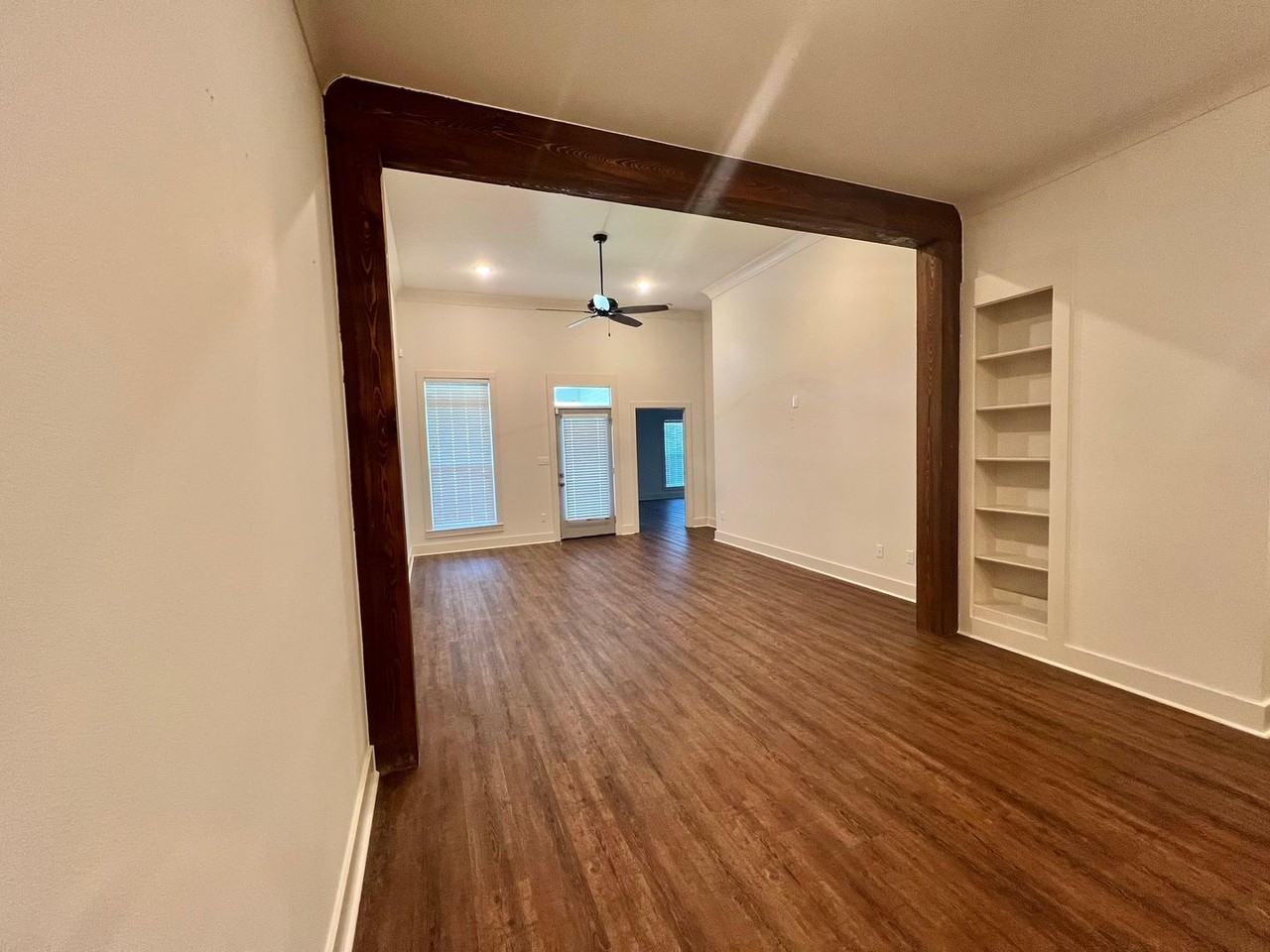 17529 Comfort Blvd - Photo 5 of 23