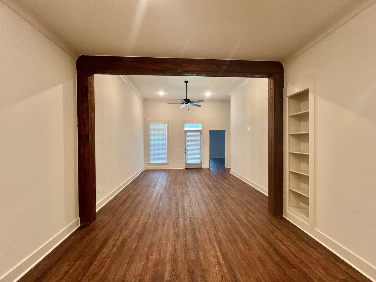 17529 Comfort Blvd - Photo 6 of 23