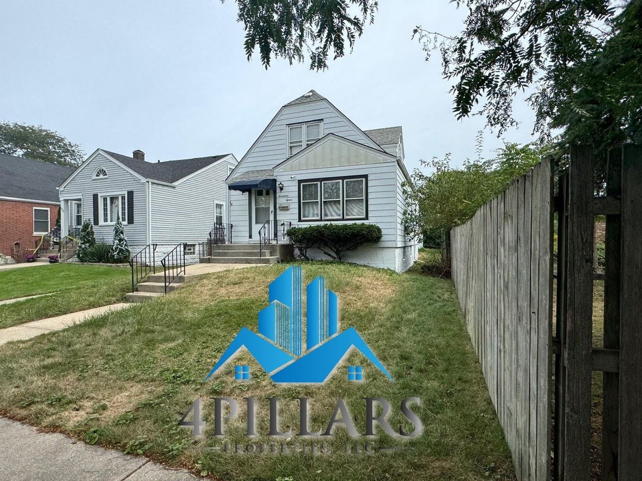 1715 Parkview Ave - Photo 2 of 27