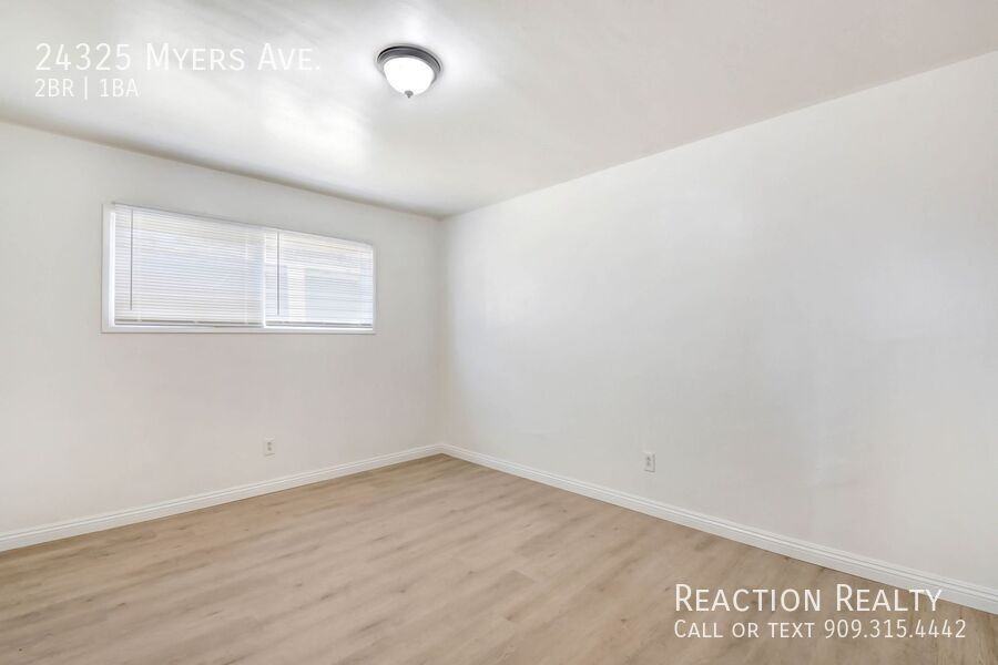 24325 Myers Ave - Photo 2 of 10