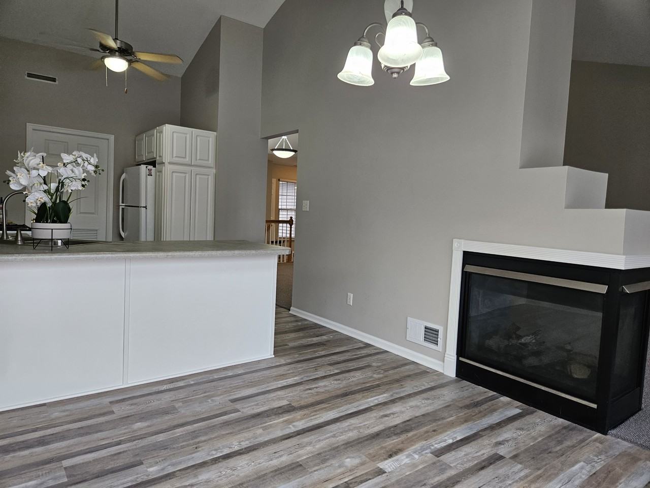 1102 Lakewood Court #1102 - Photo 6 of 14