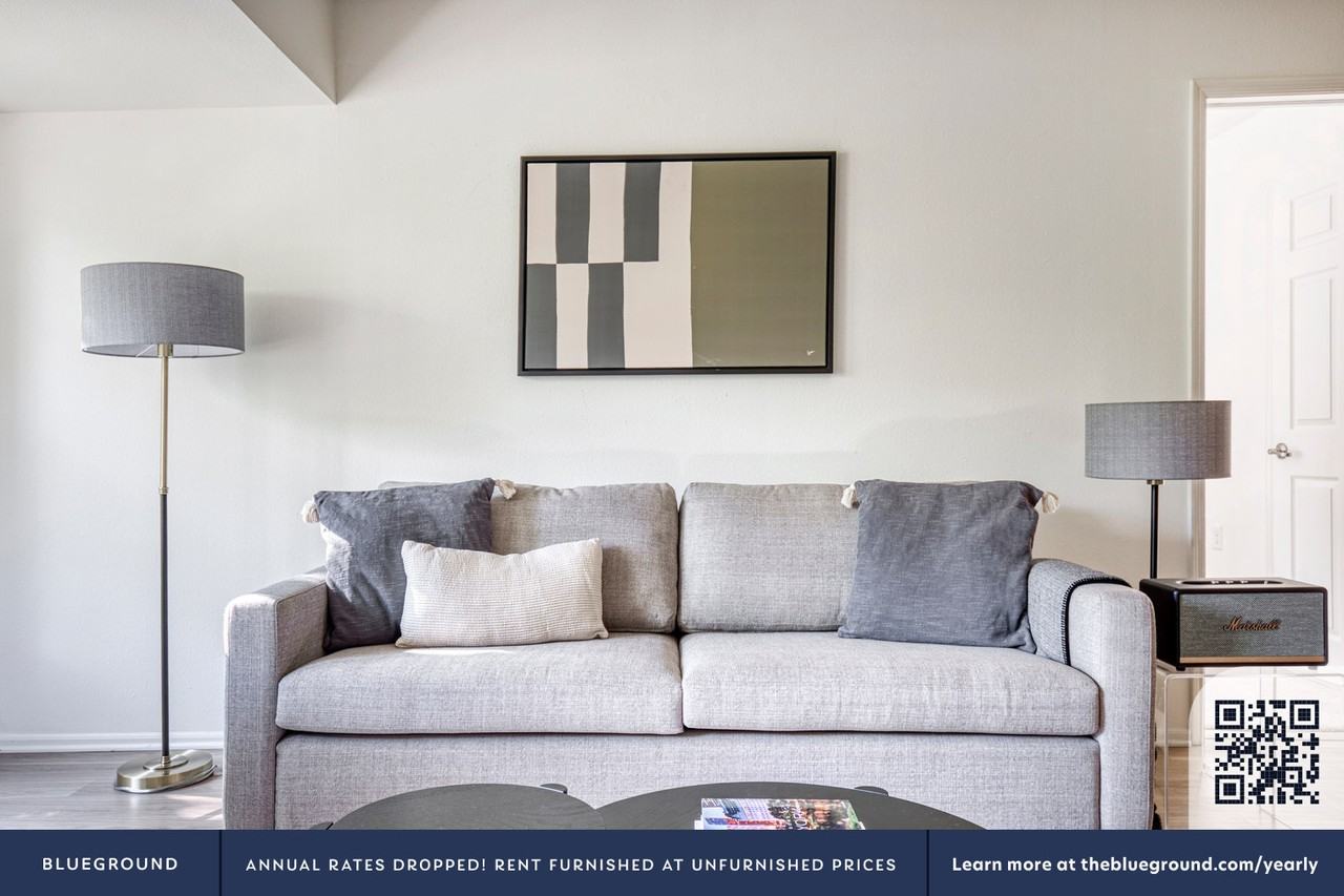 444 Washington Boulevard - Photo 4 of 47