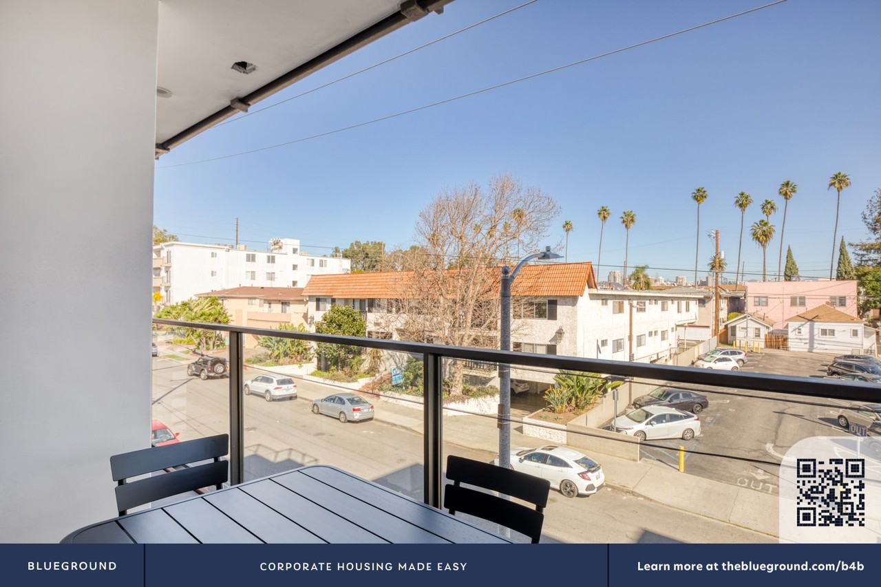 1539 Purdue Ave #620 - Photo 6 of 36