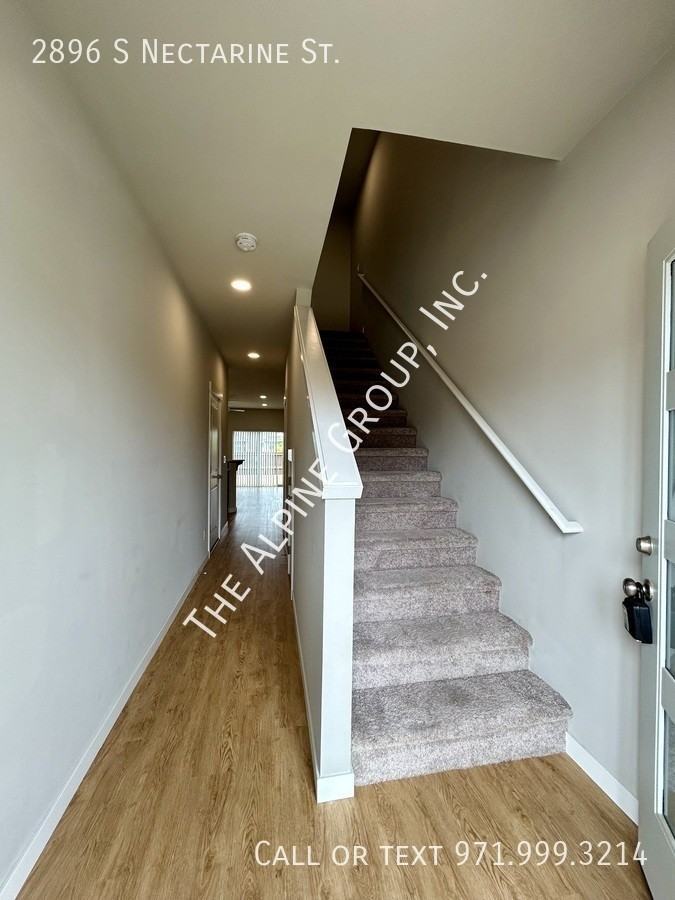 2896 S Nectarine St - Photo 2 of 29
