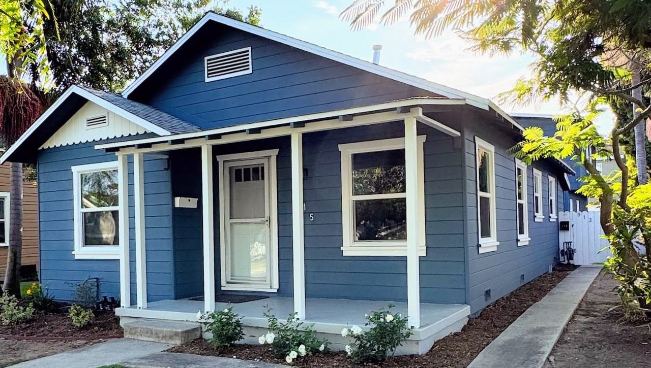 915 Portola Ave - Photo 2 of 16