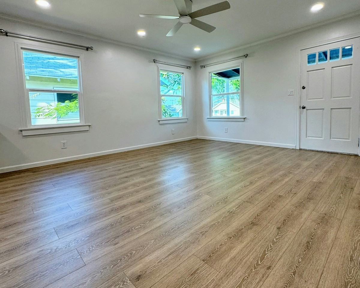 915 Portola Ave - Photo 3 of 16