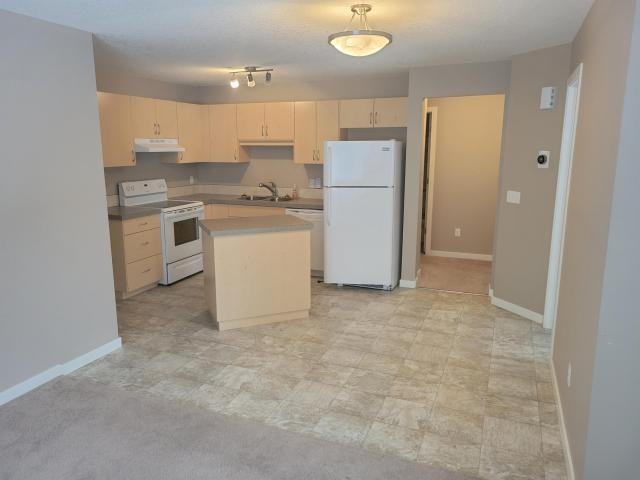5612 - 5612 Gordon Road - 62 - Photo 2 of 10