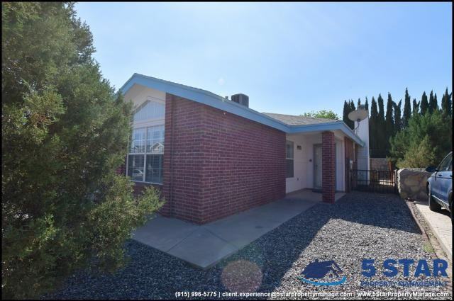 1368 Amber Morgan Dr - Photo 2 of 10