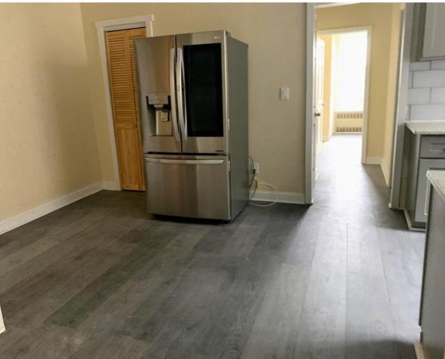 593 Sheffield Ave - Photo 2 of 9