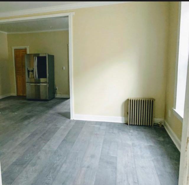 593 Sheffield Ave - Photo 3 of 9