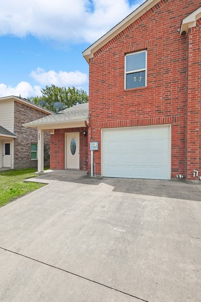 819 Parkplace Ridge - Photo 3 of 18