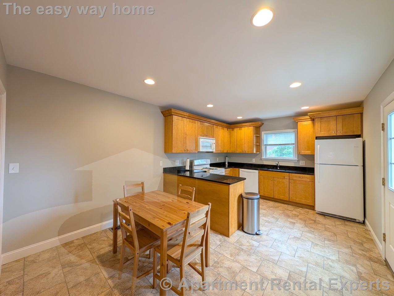 17 Emery St - Photo 4 of 25