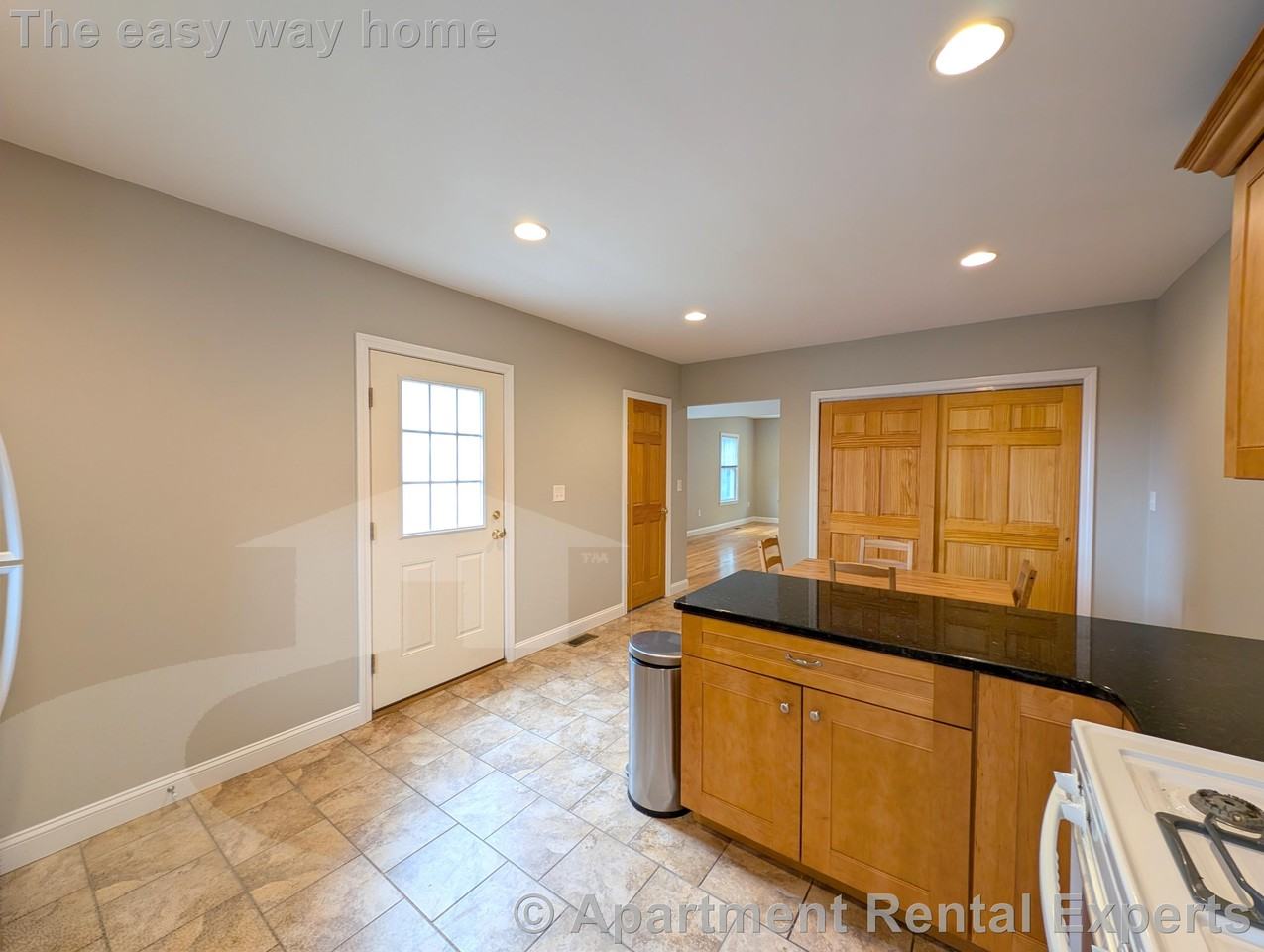 17 Emery St - Photo 6 of 25