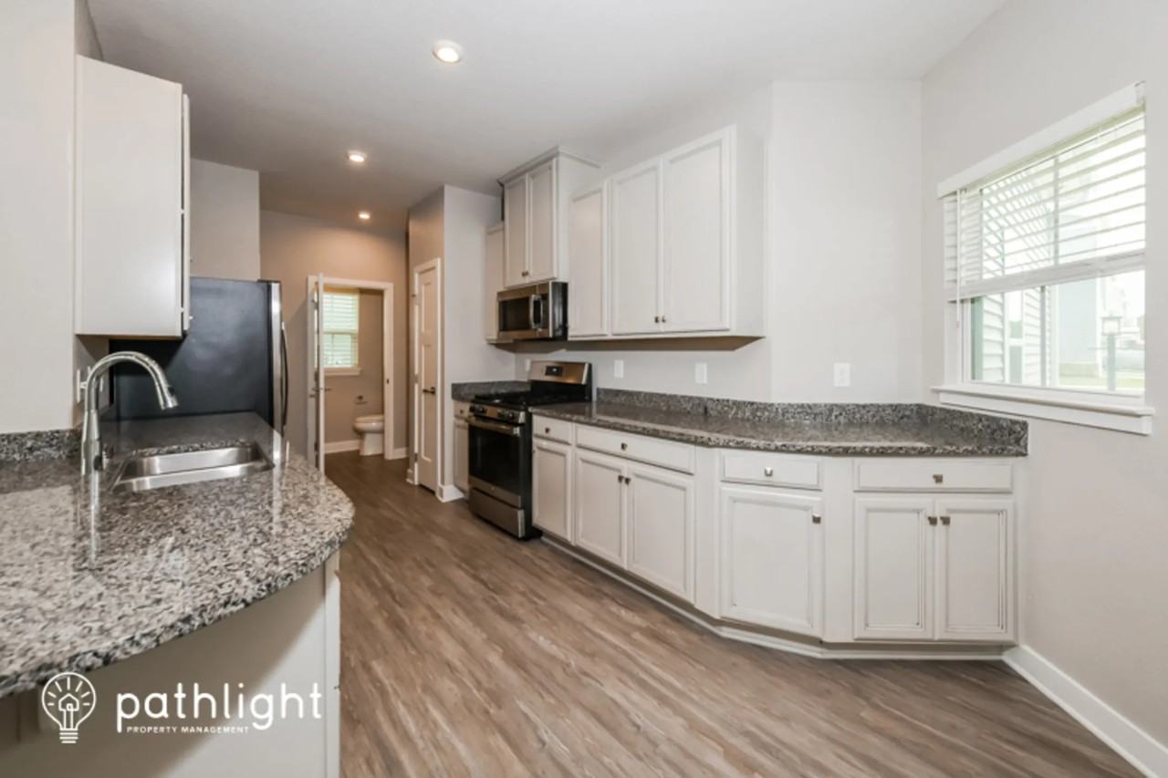 132 Riley Way - Photo 3 of 17