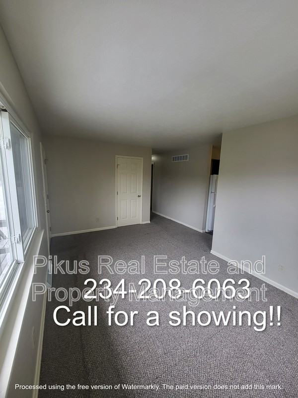 3639 Albrecht Ave - Photo 3 of 19