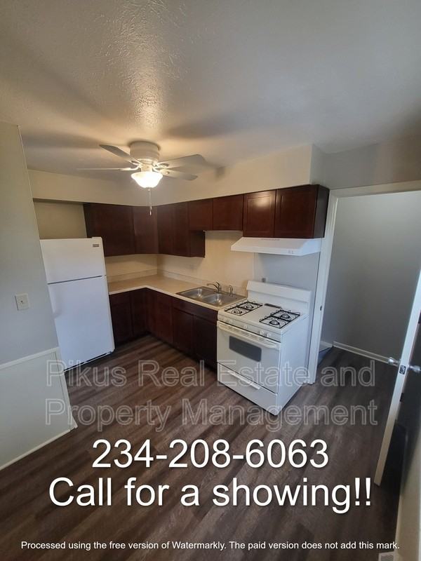 3639 Albrecht Ave - Photo 5 of 19