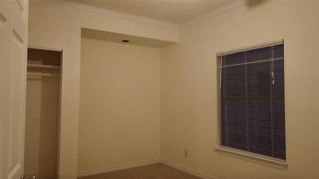 2509 Pearl St - Photo 4 of 13