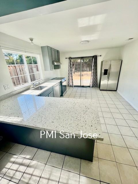 2311 Lanai Ave - Photo 2 of 11