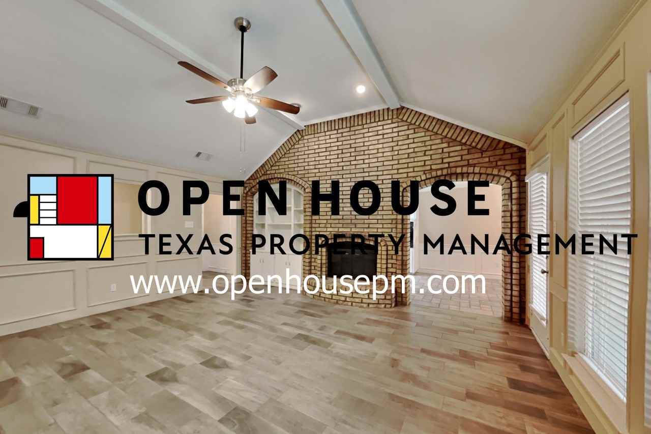 212 Springhill Dr - Photo 3 of 24