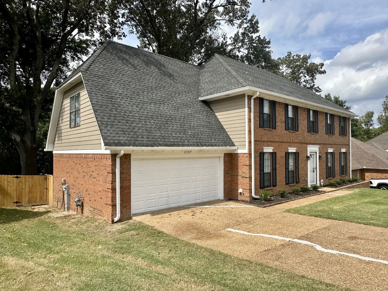 3737 Oak Bark Ln - Photo 3 of 25